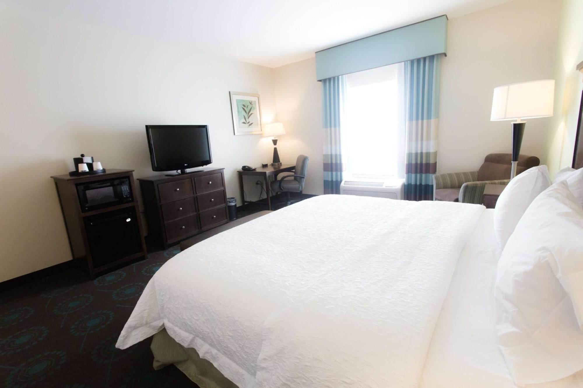 Hampton Inn&Suites Middlebury Bagian luar foto