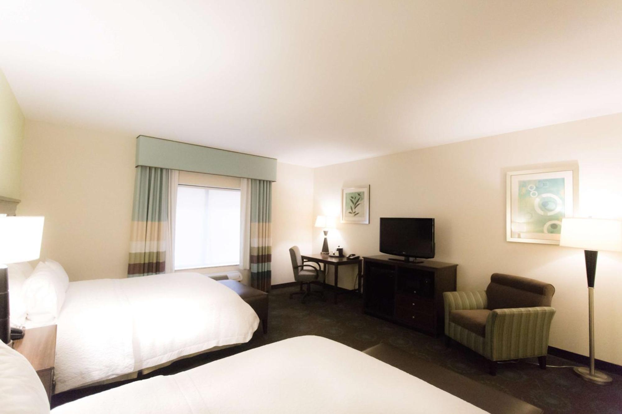 Hampton Inn&Suites Middlebury Bagian luar foto