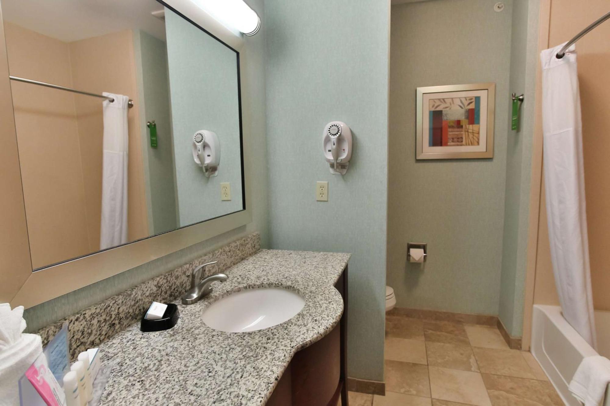 Hampton Inn&Suites Middlebury Bagian luar foto